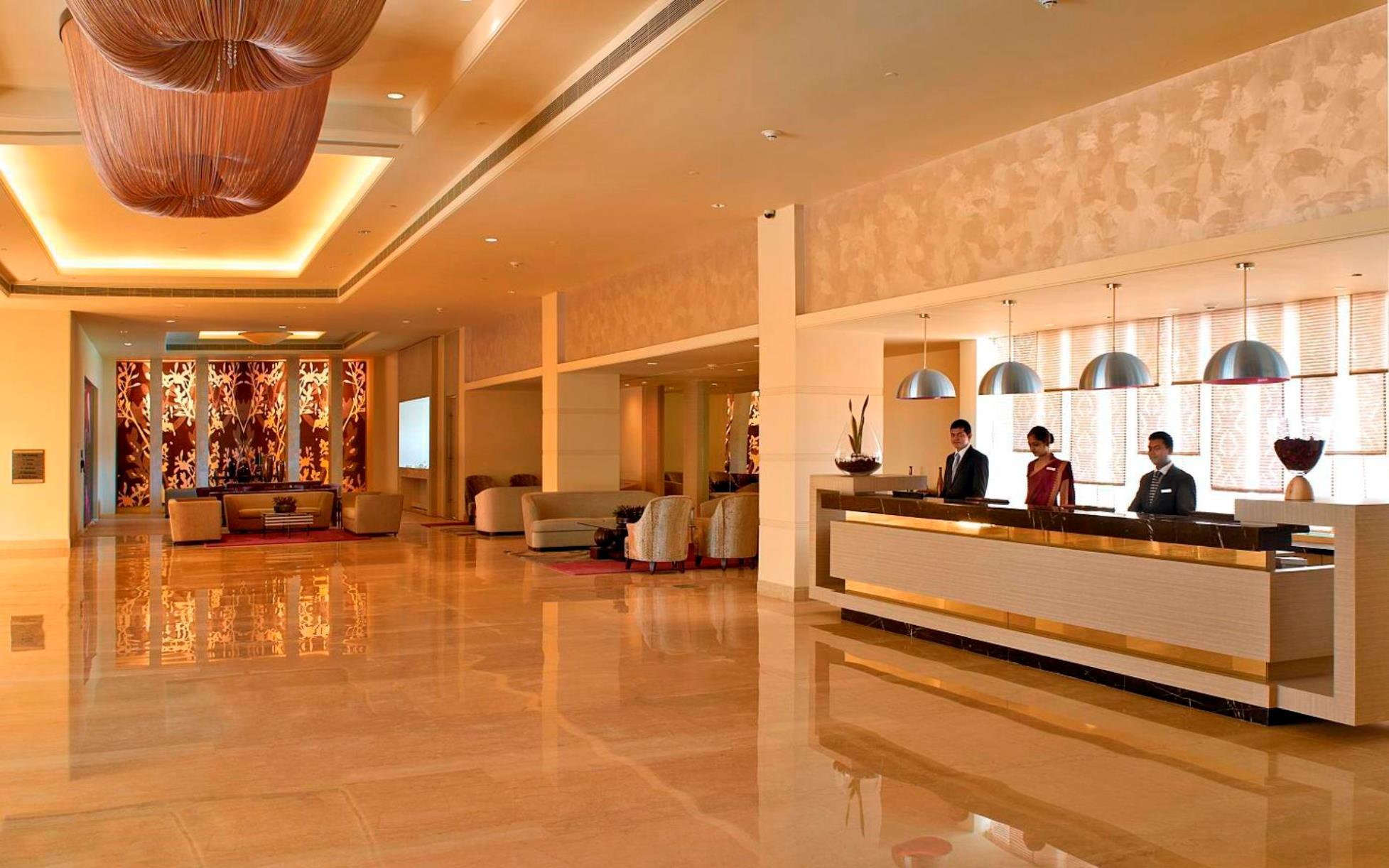 Hotel Radisson Blu Bengaluru Outer Ring Road Exterior foto