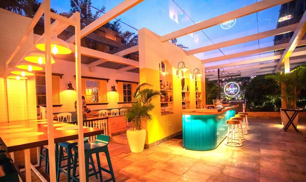 Hotel Radisson Blu Bengaluru Outer Ring Road Restaurant foto